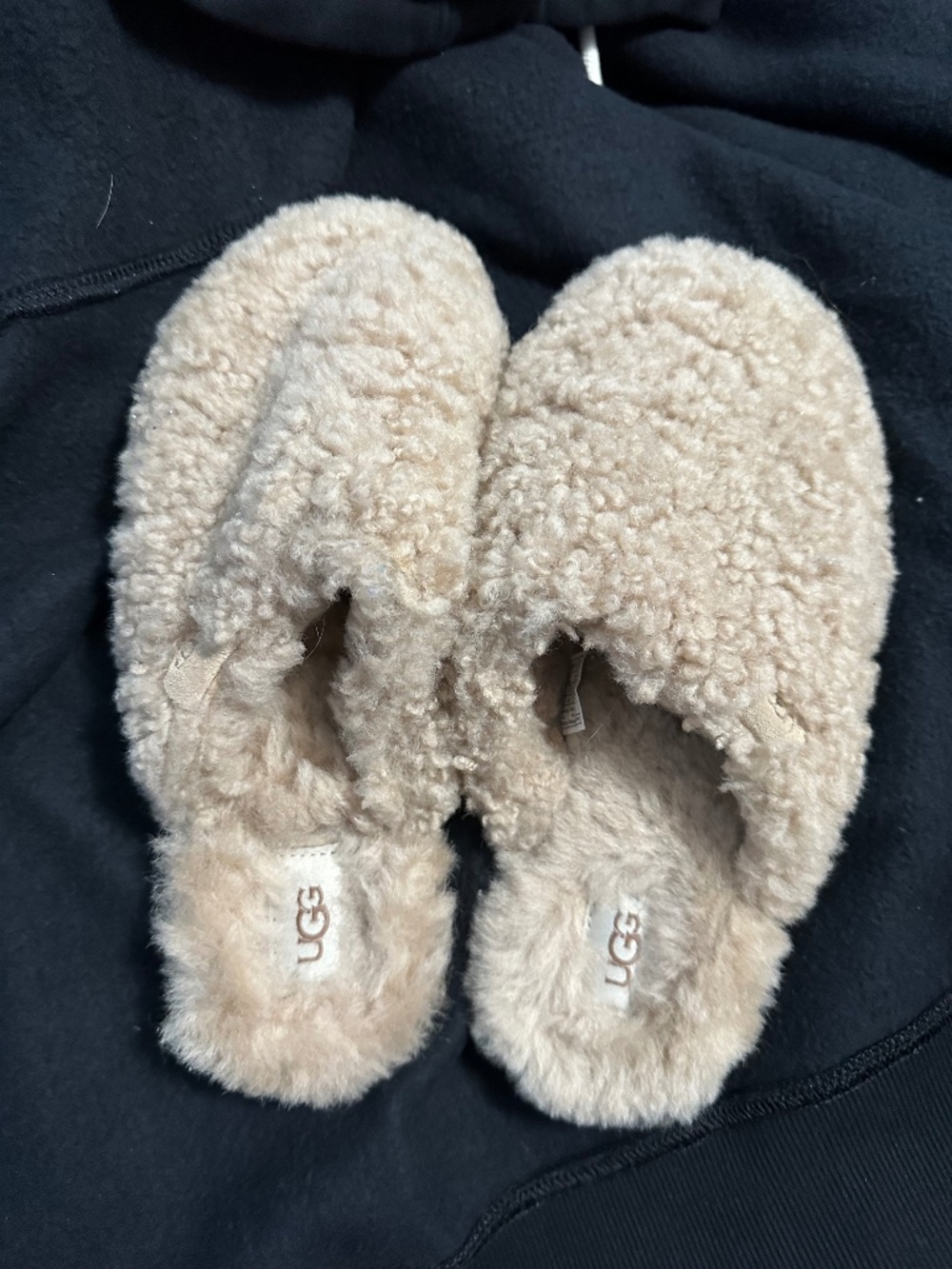 UGG Cozy Teddy Sherpa Slippers Cream Ivory Size 7 NWT/Never Worn